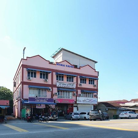 Oyo 89755 D&D Budget Inn Kota Bharu Buitenkant foto