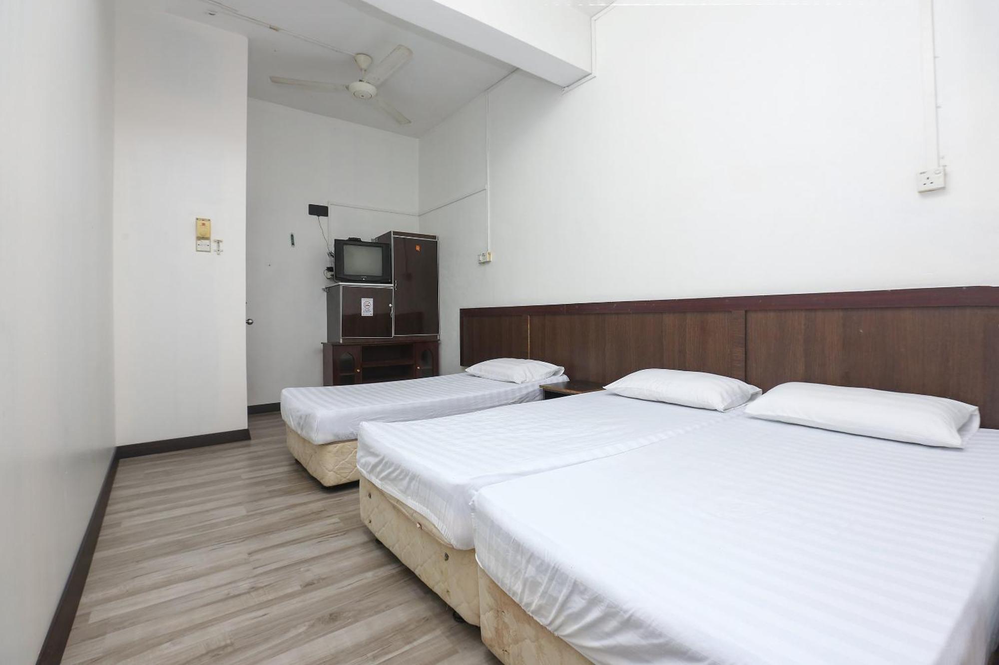 Oyo 89755 D&D Budget Inn Kota Bharu Buitenkant foto