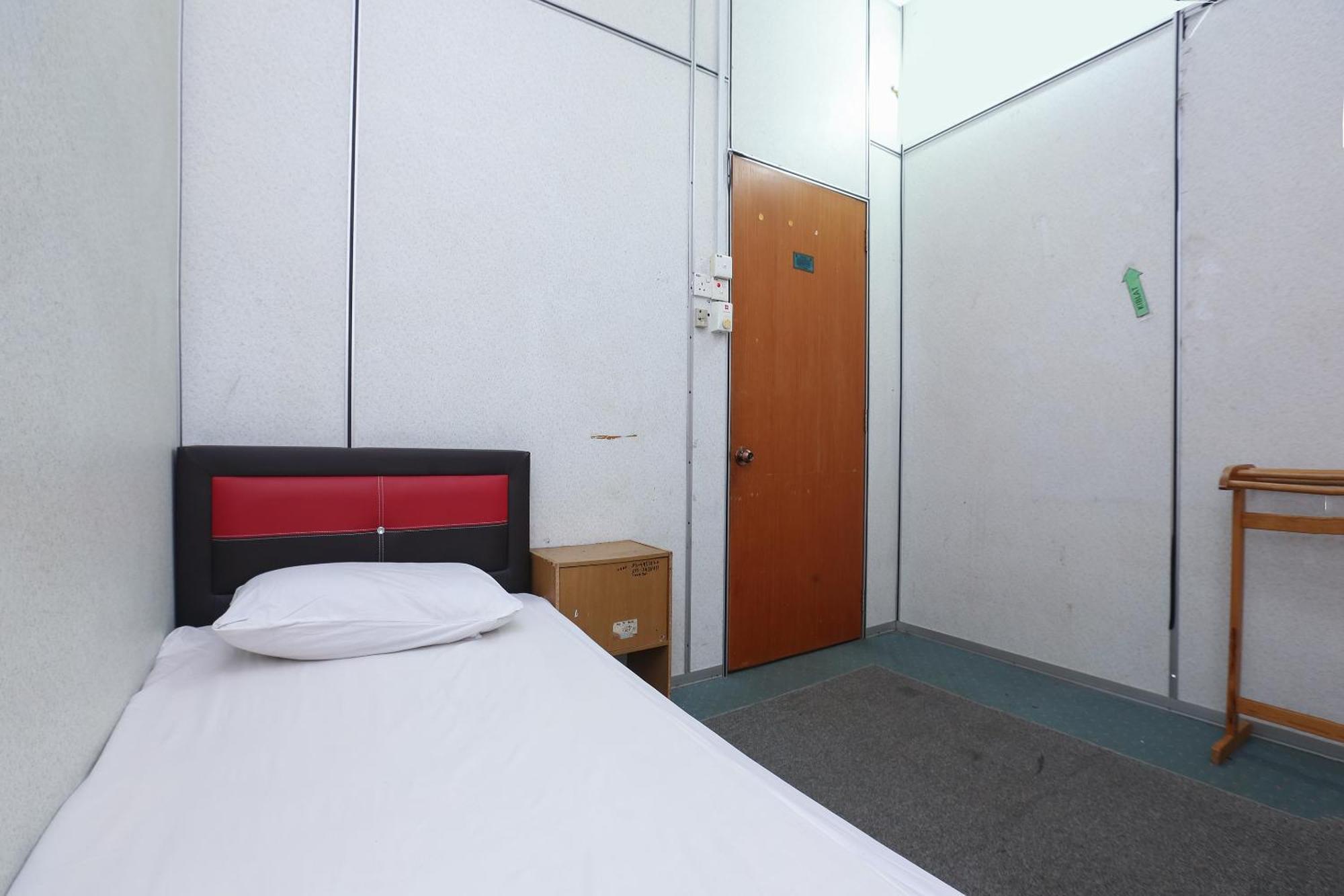 Oyo 89755 D&D Budget Inn Kota Bharu Buitenkant foto