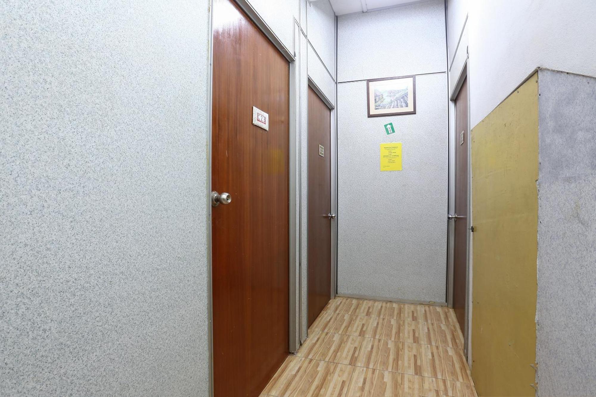 Oyo 89755 D&D Budget Inn Kota Bharu Buitenkant foto