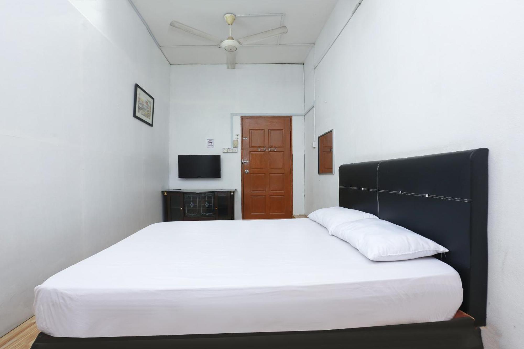 Oyo 89755 D&D Budget Inn Kota Bharu Buitenkant foto