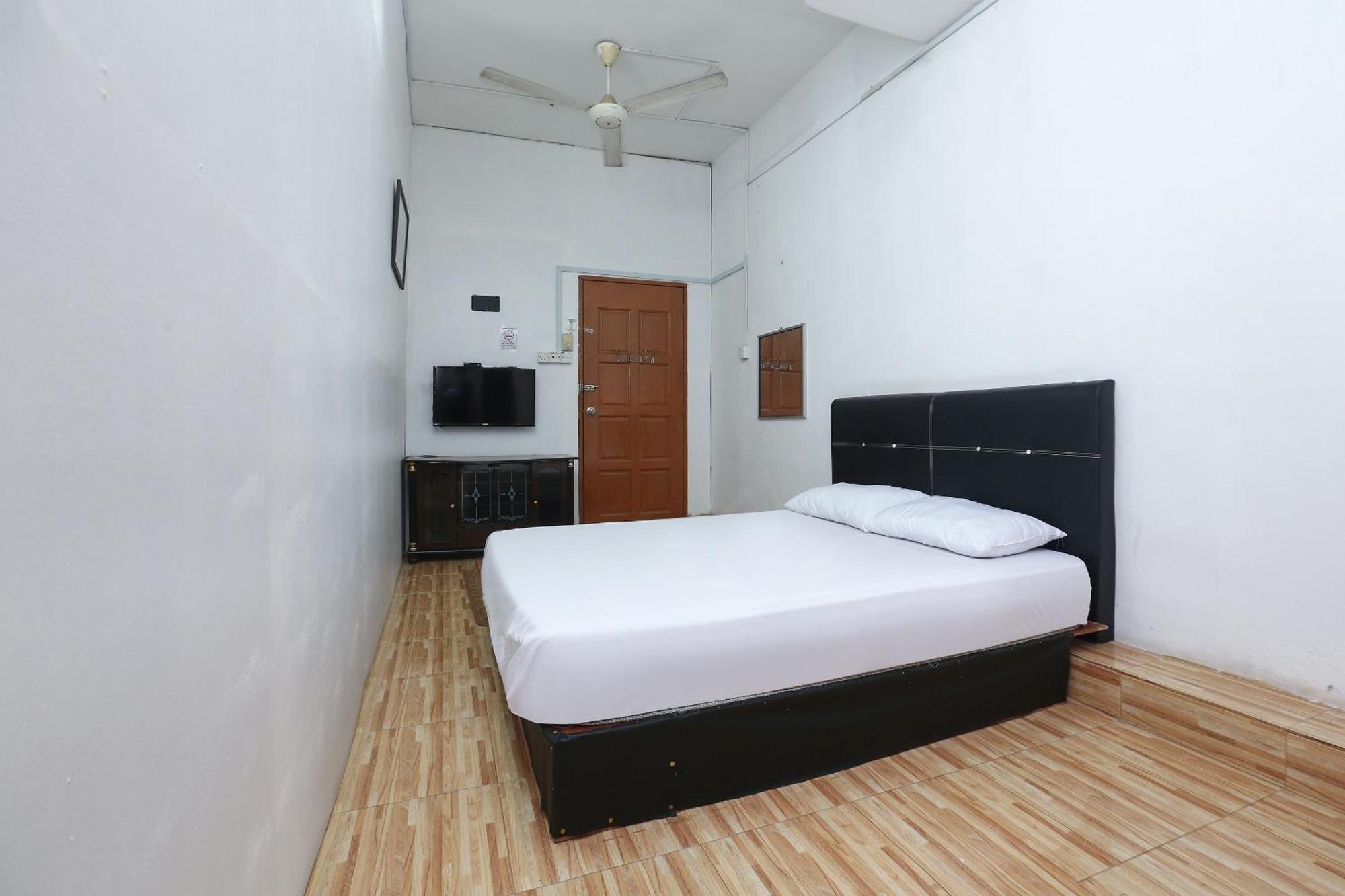 Oyo 89755 D&D Budget Inn Kota Bharu Buitenkant foto