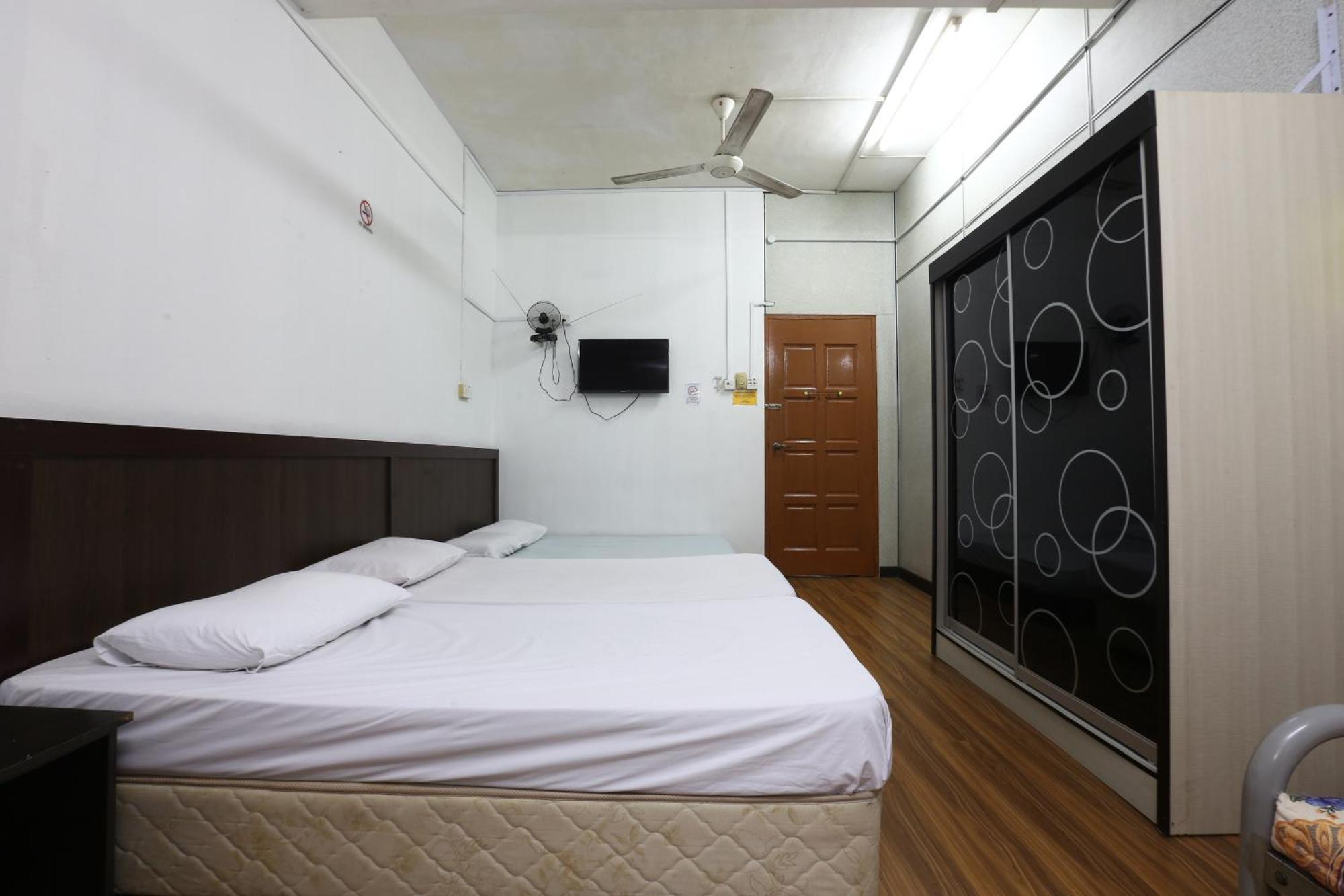 Oyo 89755 D&D Budget Inn Kota Bharu Buitenkant foto