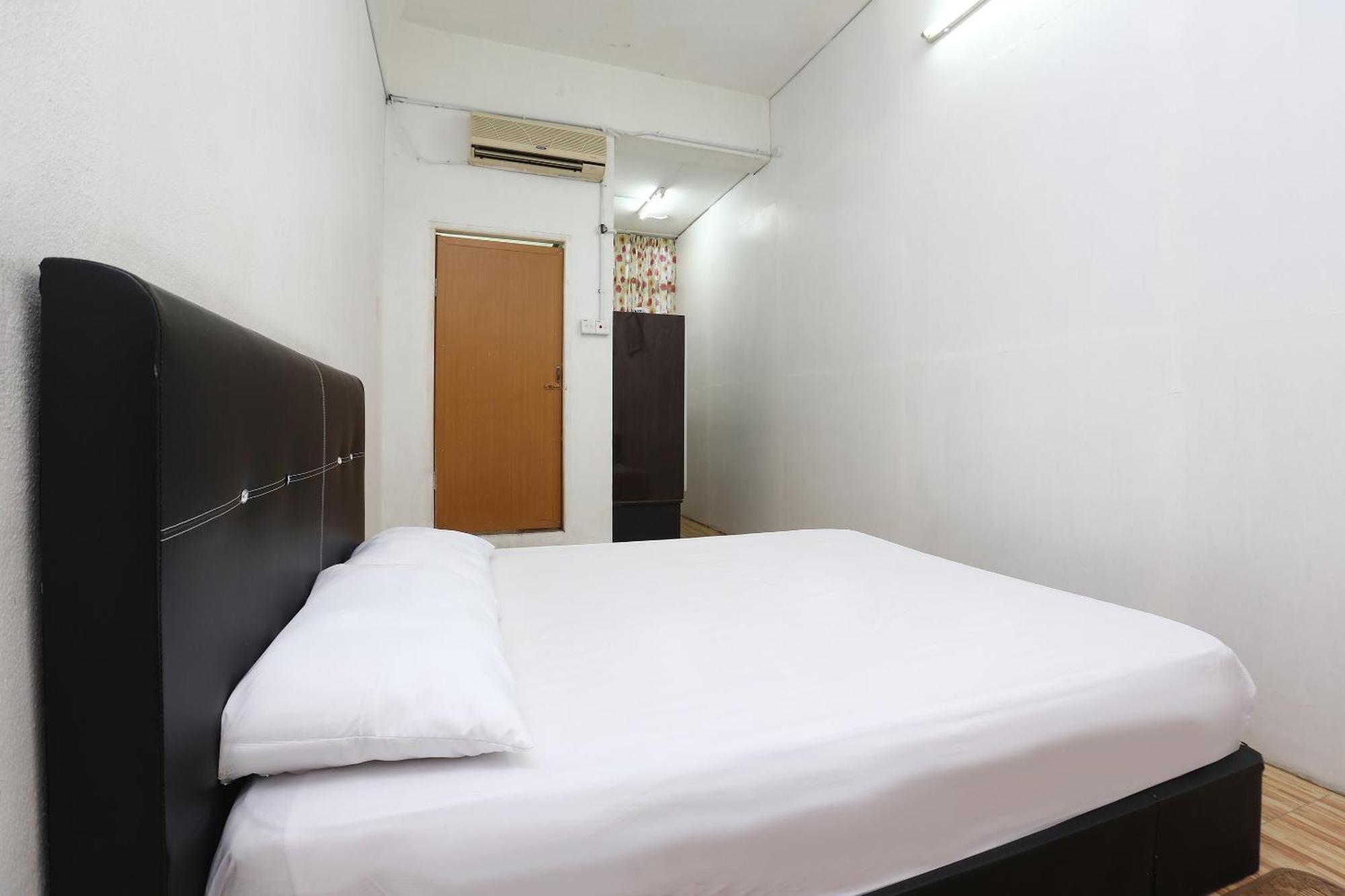 Oyo 89755 D&D Budget Inn Kota Bharu Buitenkant foto