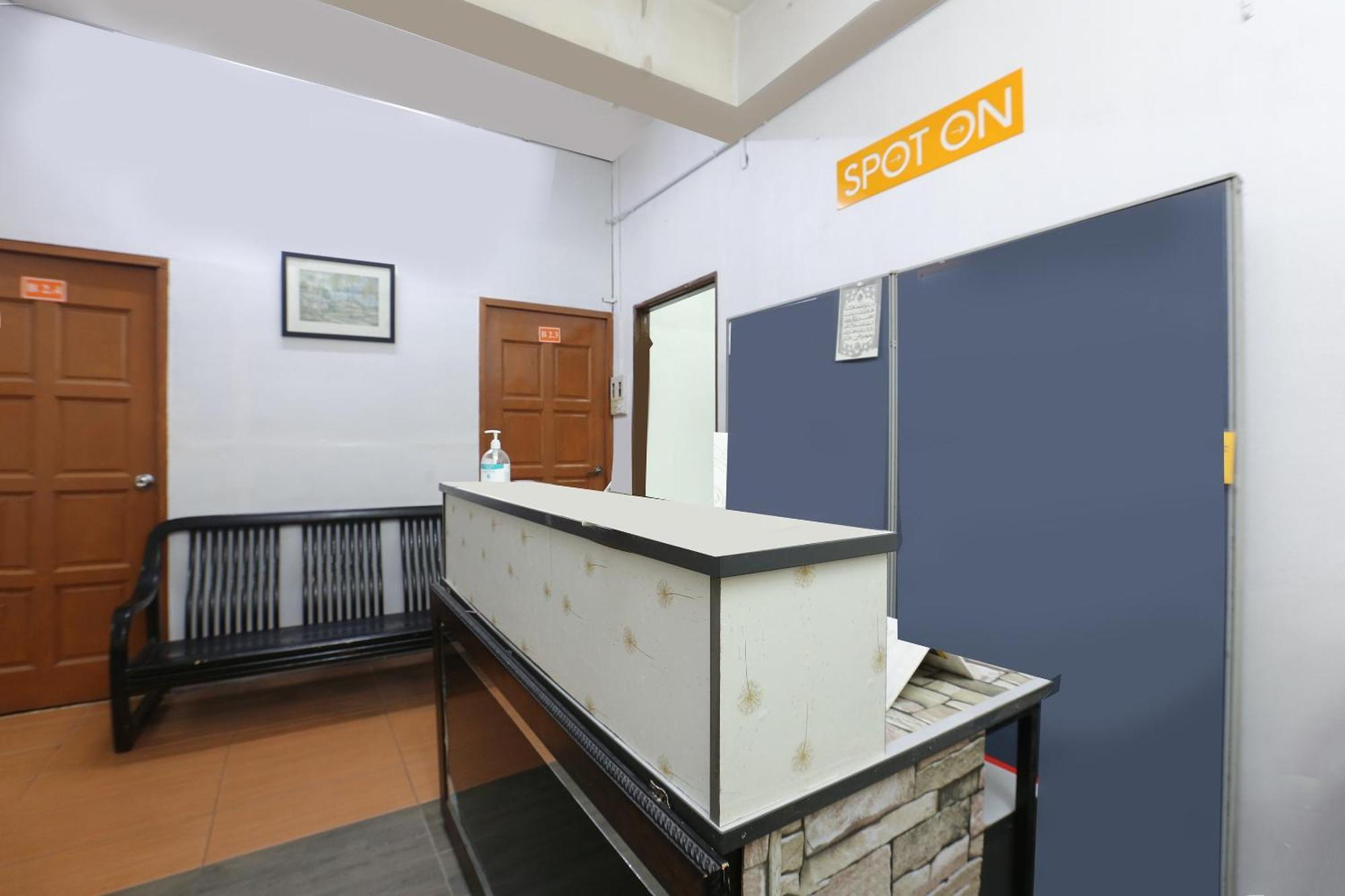 Oyo 89755 D&D Budget Inn Kota Bharu Buitenkant foto