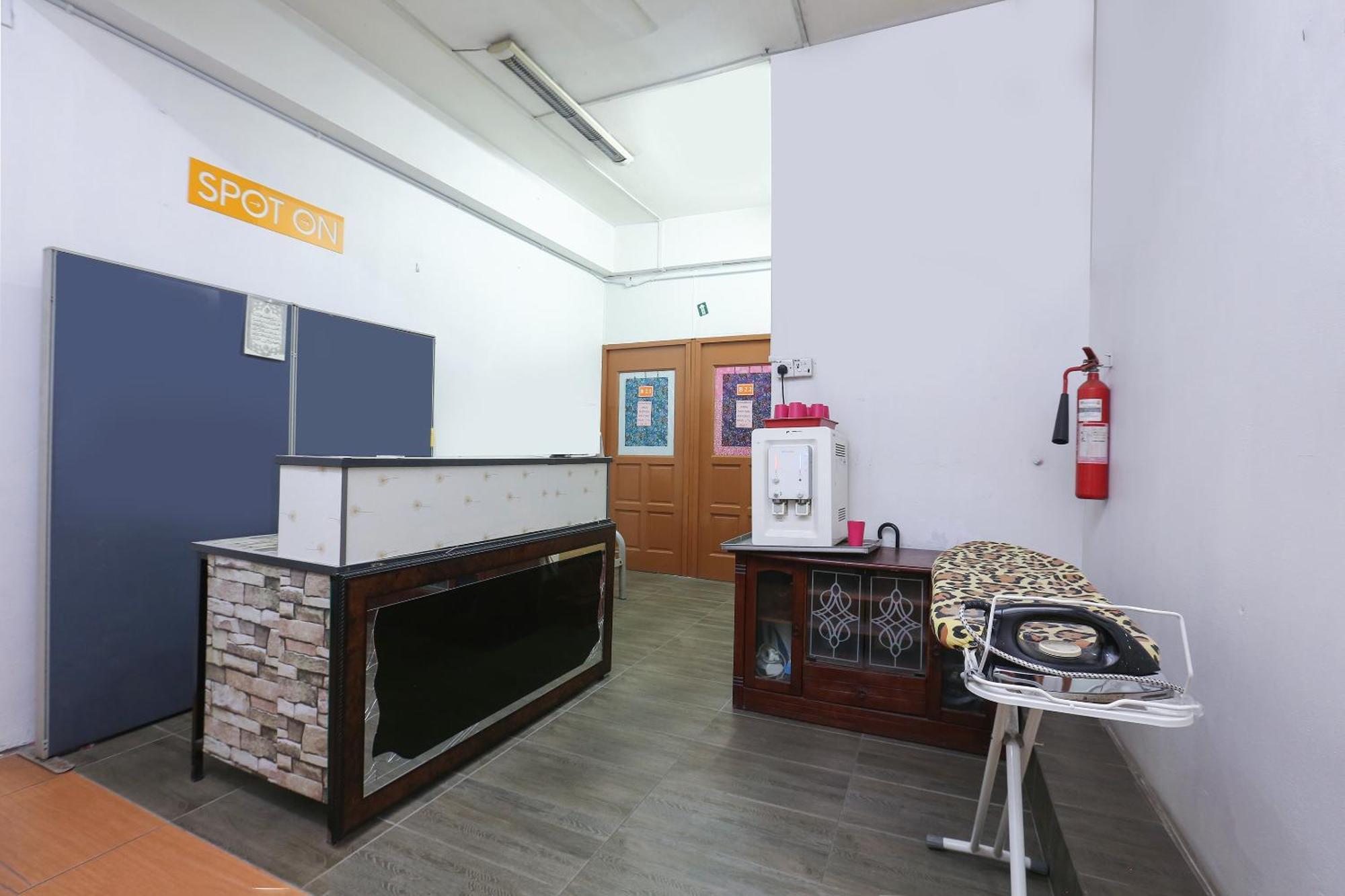 Oyo 89755 D&D Budget Inn Kota Bharu Buitenkant foto