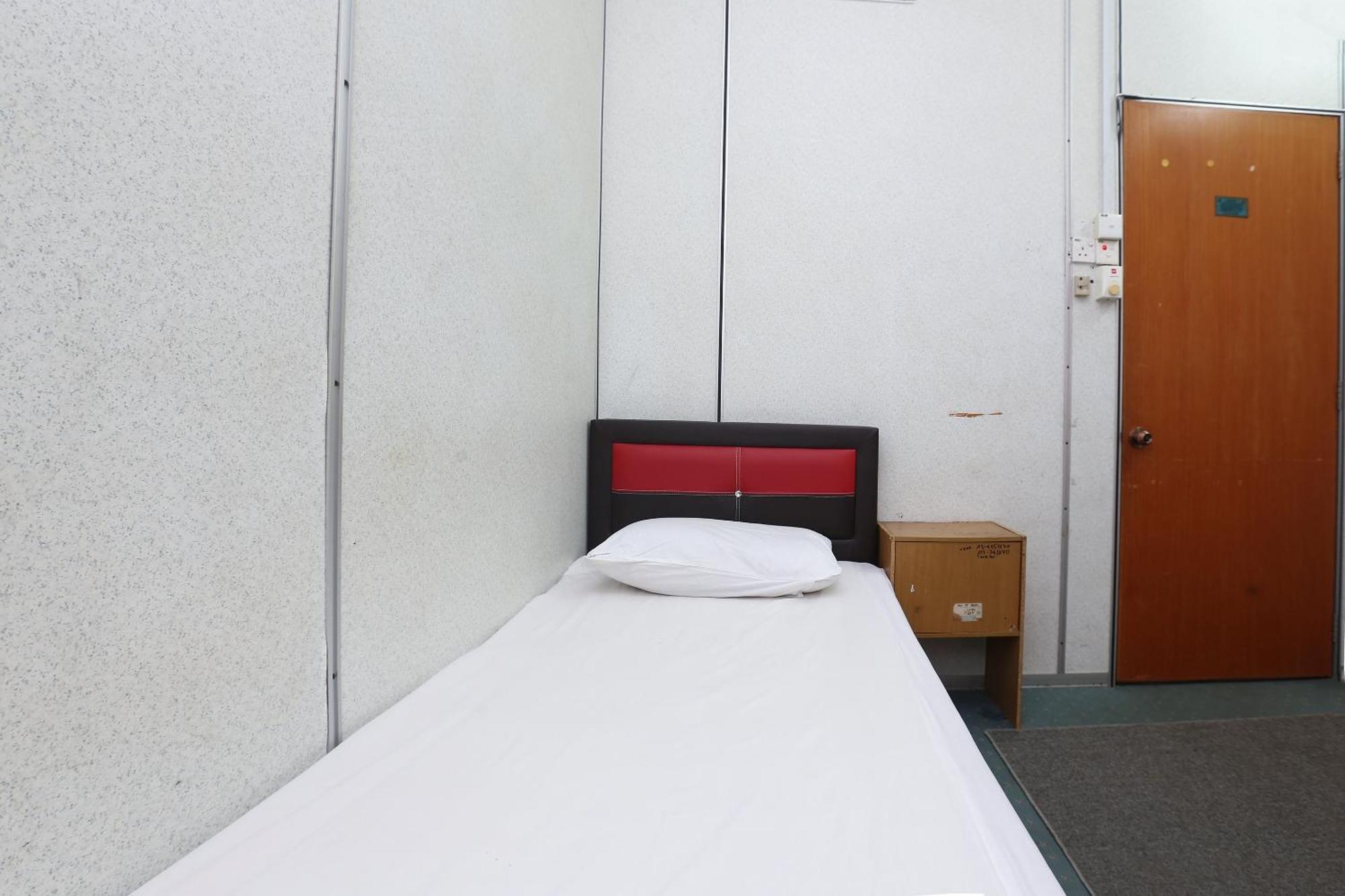 Oyo 89755 D&D Budget Inn Kota Bharu Buitenkant foto