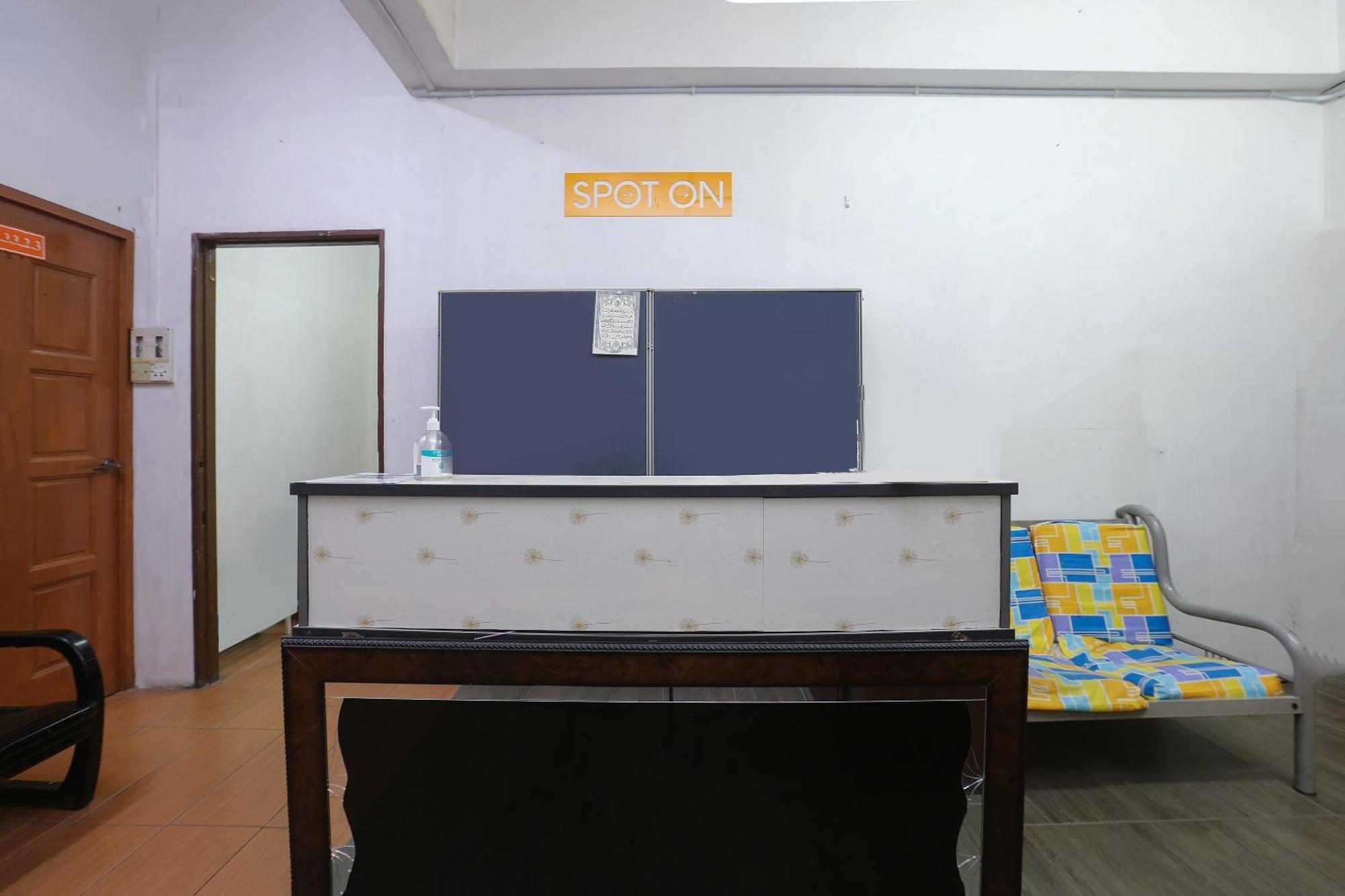 Oyo 89755 D&D Budget Inn Kota Bharu Buitenkant foto