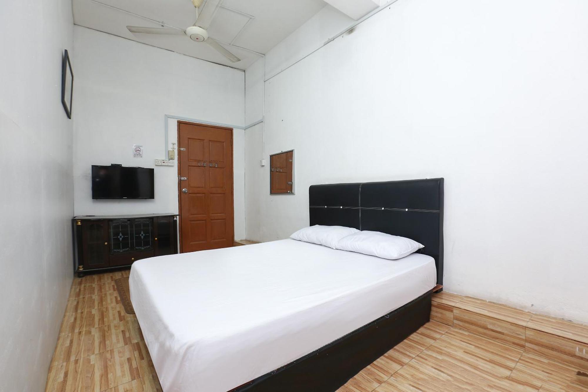 Oyo 89755 D&D Budget Inn Kota Bharu Buitenkant foto